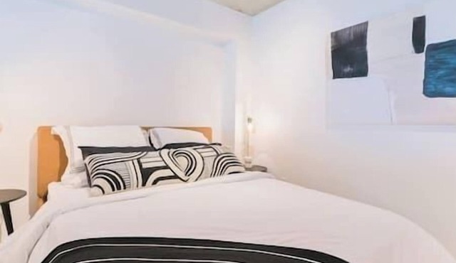 Trendy Loft | Downtown | UG Park | Sofa Bed