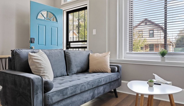 Trendy · Ohio City · Parking · Wifi · Mins to DT