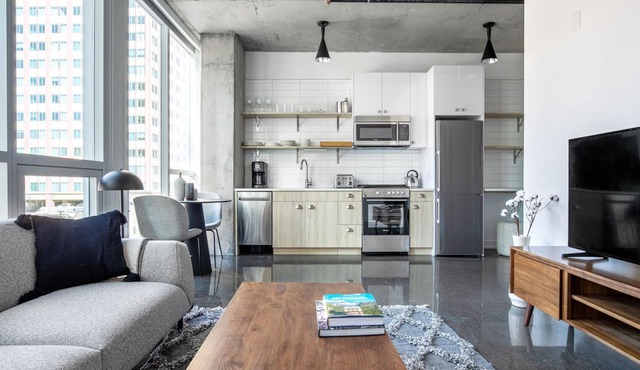 Trendy River North 1BR w/Gym, Pool, near L stop & Beach, by Blueground
