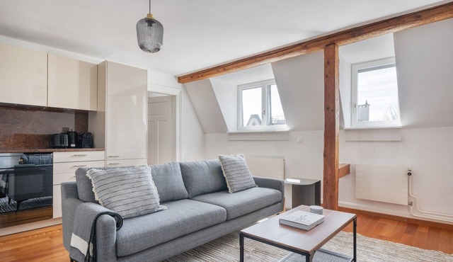 Trendy Unterstrass 2 Room w/Storage, 10 min to Old Town, by Blueground