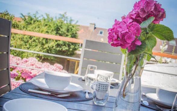 TRES JOLIE MAISON A COTE DE LA PLAGE