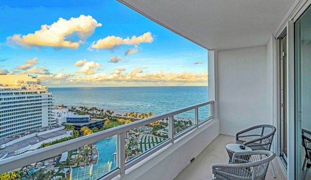 Tresor Fontainebleau Ocean North View One Bedroom