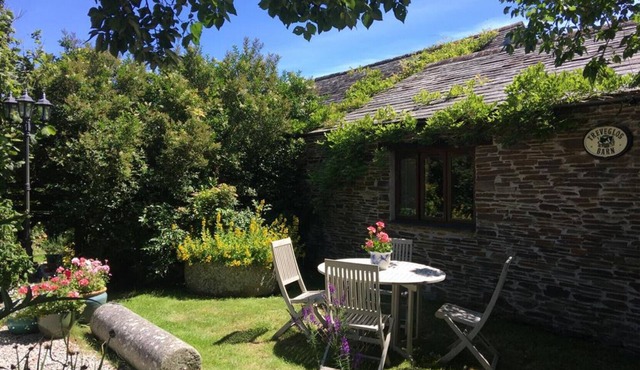 Treveglos Barn, on the coast road close to Harlyn Bay and Padstow.