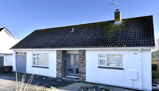 TREVERRION, family friendly, country holiday cottage in Gorran Haven