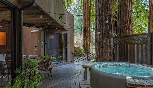 Tri-Level MCM Masterpiece, Redwoods, Golf & Spa