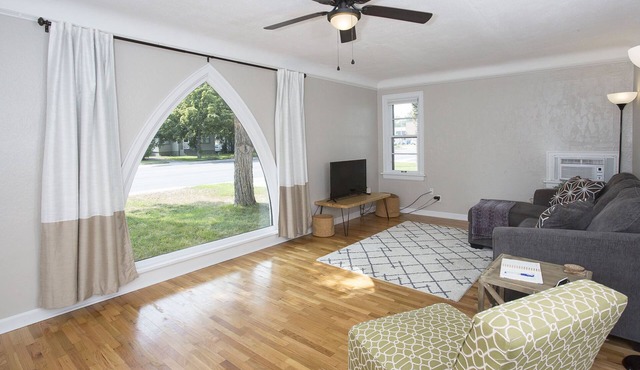 Triangular Casa in Billings