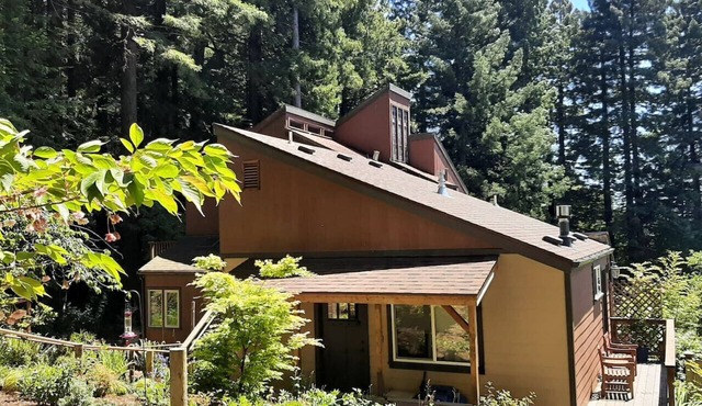 Trillium Bungalow in Arcata