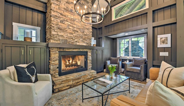 Trillium Home w/Golf Course Views & Fireplaces!