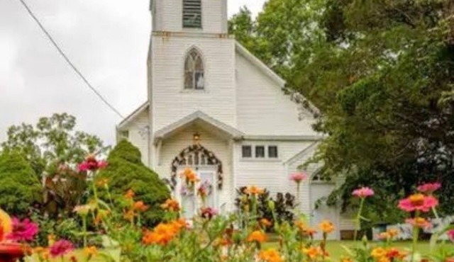 Trinity Hill Bed & Breakfast - In Missouri Wine Country