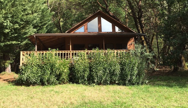 Trinity River Cabin, Willow Creek