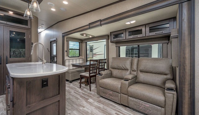 Triple W Grand Design Reflection RV
