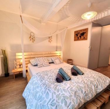 Triplex bohème près du Château à Sedan, idéal 2 couples, ONLY ADULTS