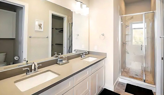 Triplex Contemporary Townhome | Private Balcony