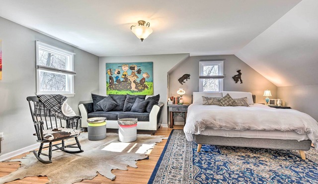 Trolley Apt Upper: Steps to Village Trail & Canal!