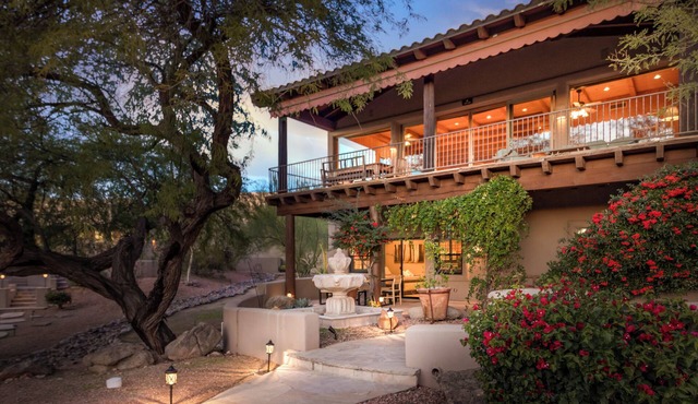Troon Oasis Casita with Heated Pool & Spa