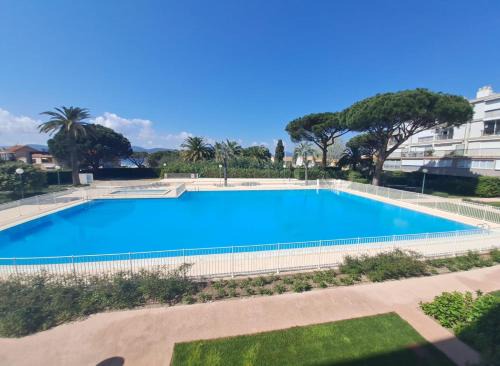 TROPCOQ - Au coeur de St-Tropez - Studio cabine pour 2 personnes