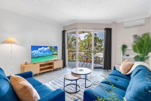 Tropica Vista - Poolside Haven near Cairns Esplanade