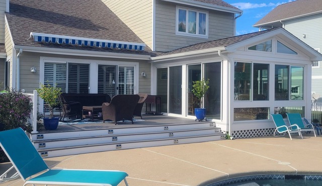 Tropical Beach House With In-Ground Pool