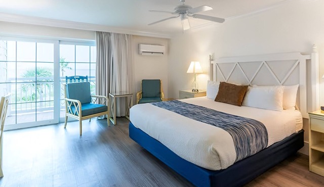 Tropical Bliss | Unit w/Balcony & Kitchen – Perfect for Couples! | Onsite Pool