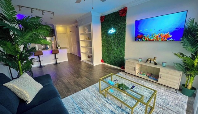 Tropical Breeze🌴 - 2BR/NRG/Medical Center/Galleria