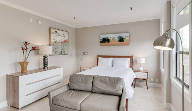 Tropical Coastal Loft 3214