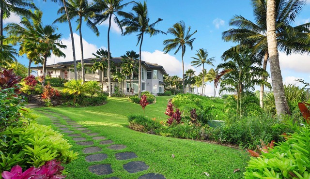 Tropical Elegance: Tropical Elegance, Acacia Bar, Jetted Tub & Majestic Views