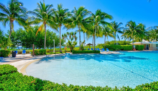 Tropical Escape at Mariner’s Club 2BR Key Largo Condo w/Pools & Marina