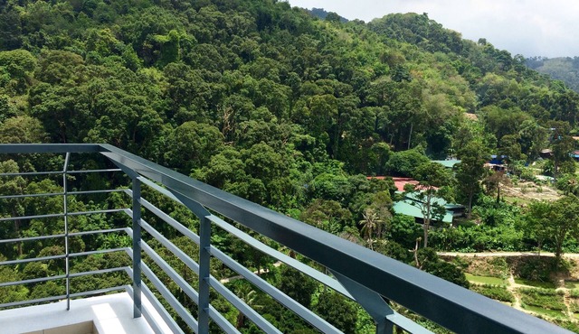 TROPICAL ESCAPE HOME