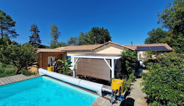 Tropical Escape in Dordogne