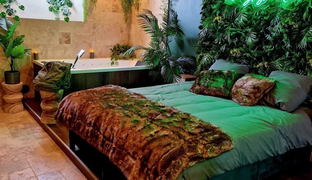 Tropical escape Suite Jungle Room