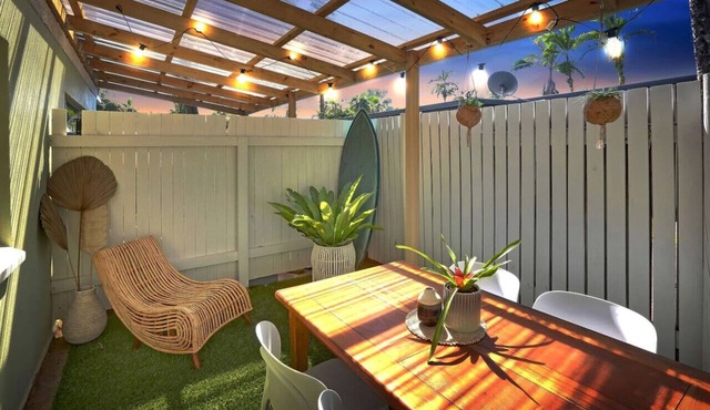 Tropical Getaway with Surfer Vibes – Cosy, Stylish 1-Bedroom Apartment