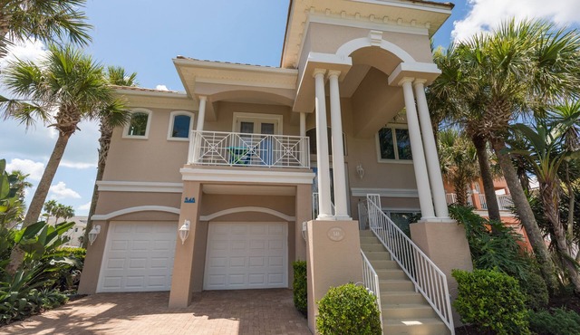 Tropical Hideaway in Cinnamon Beach With Private Jacuzzi!