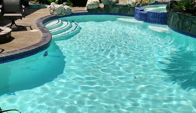 Tropical Home, Heated Pool, Spa, Fire Ring, Fireplace, Central Air, Pool table