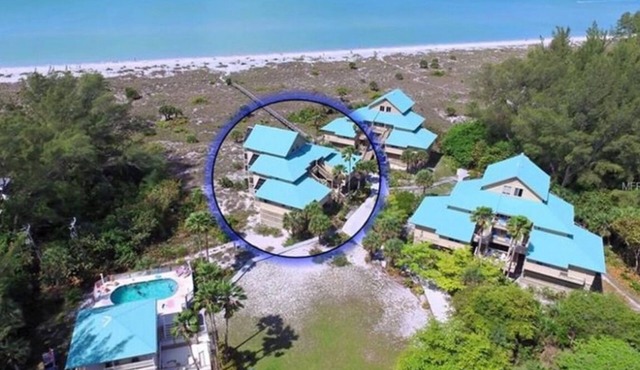 Tropical Island Getaway Beachfront Gulf Views-Pool-Ferry & Grocery Delivery incl