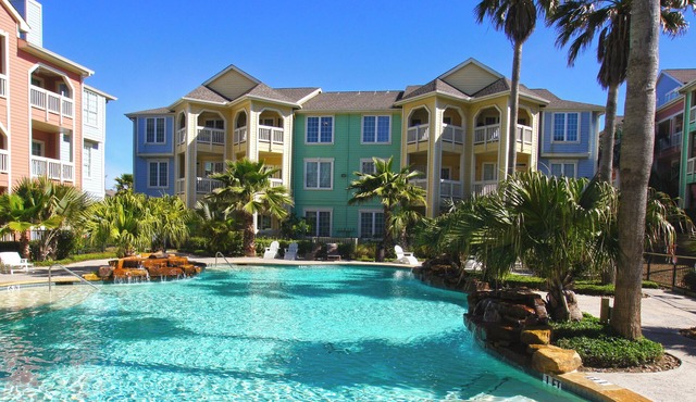 Tropical Lagoon by Ryson Vacation Rentals