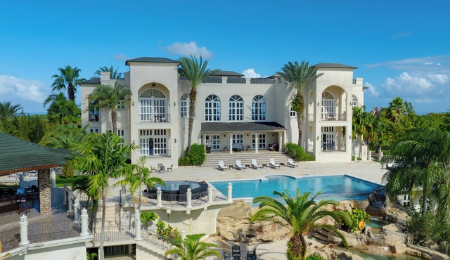 Tropical Mansion for groups, total privacy. Sosua DR.