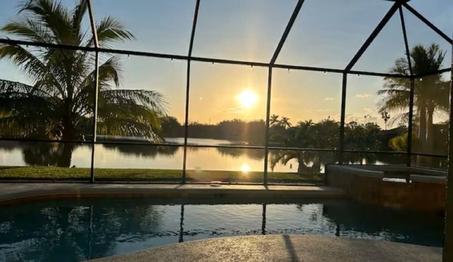 Tropical Naples Oasis
