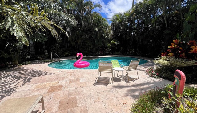 Tropical Oasis at Pairadice Palms in Lake Worth Beach, FL - Florida Room