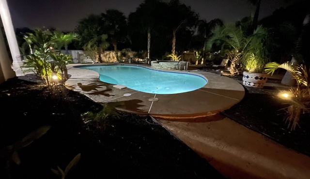 Tropical paradise 4 bedroom pool gym Mission TX