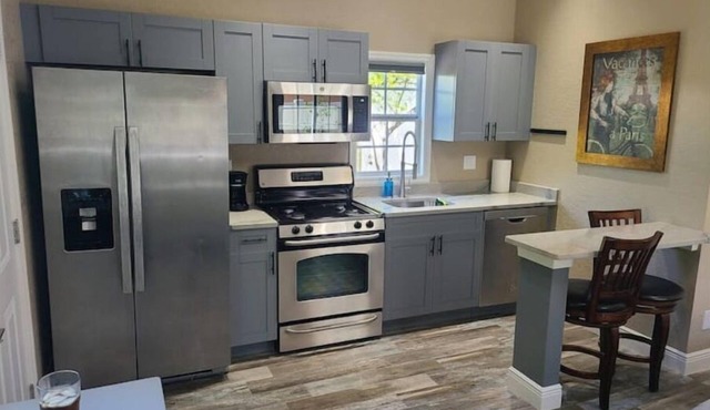 Tropical Paradise studio #3