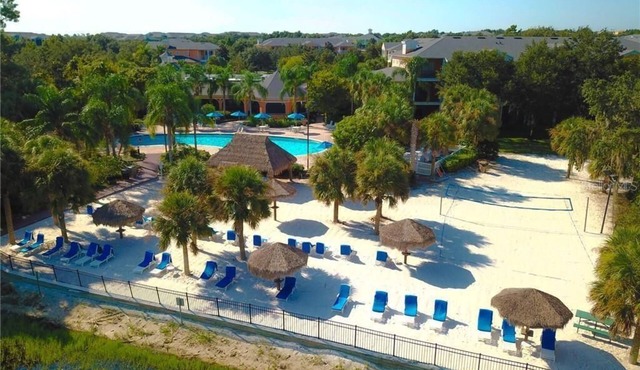 Tropical Resort near Disney with Poolside Tiki Bar