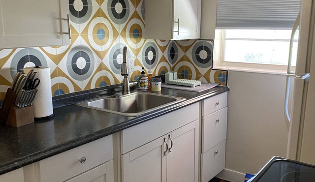 Tropical Retreat - Newly renovated Palm Beach Gem