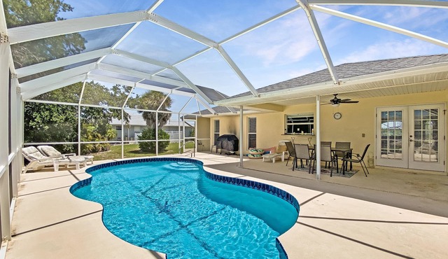 Tropical Retreat, full refund*, heated pool, dog ok