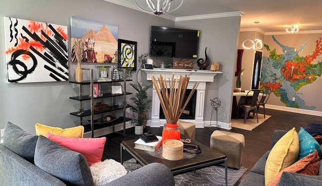 Tropical Storm- Minutes from Beale Street's Nightlife and Southland Casino