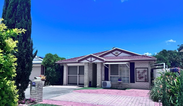 Tropical tranquility 3BR, pvtenComfy home close trans,ferry,gym,walk/cycle track