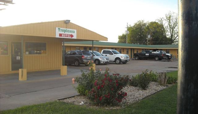 Tropicana Motel