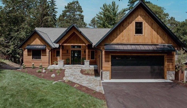 Trout Lake, WFC |Swimming| Hot Tub| Kayaks