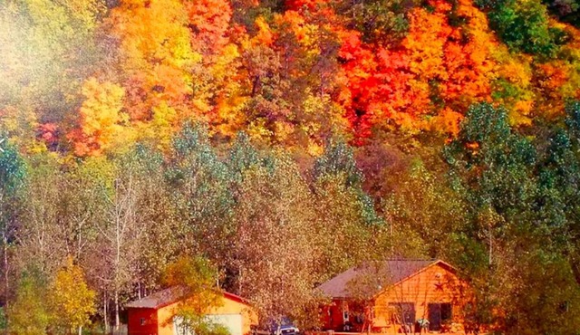 Trout Lodge w/ Hot Tub