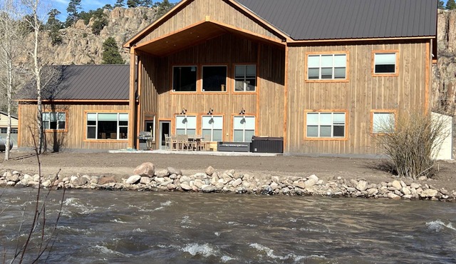 Trout Stream Lodge on the South Fork of the Rio Grande