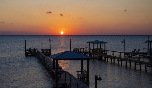 Trout Tank | View of Copano Bay, Fishing Pier!